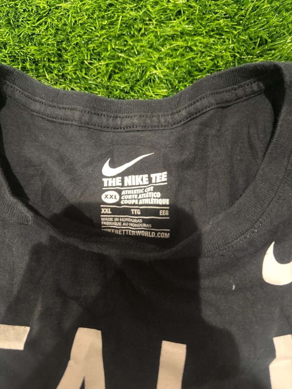 Nike - Picture 2 of 3